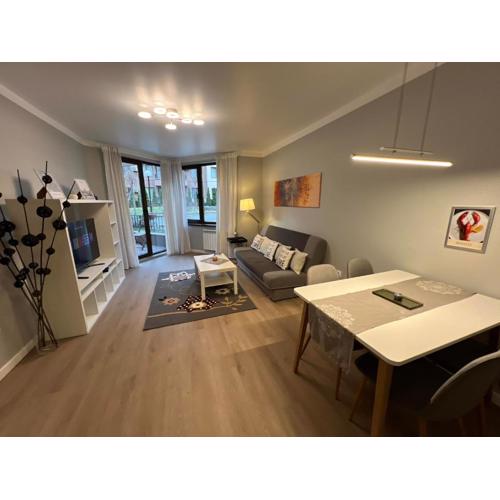 Boston Cozy Elegant Family Apt w Parking Near NSA