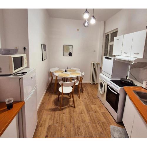 Botev Inn - R3