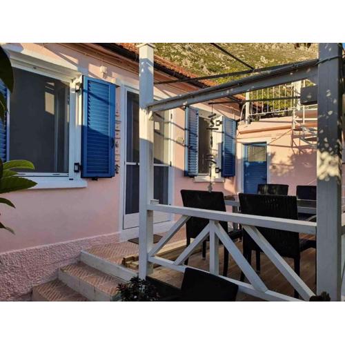 Bougainvillea Cottage