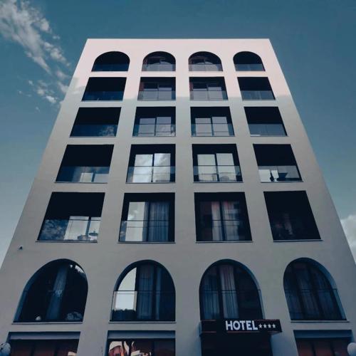 Bounty Hotel