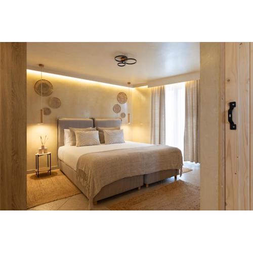 Boutique Luxury Dream Penthouse Spa 5\
