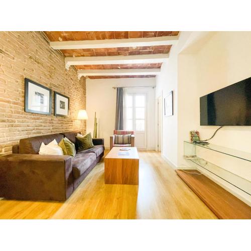 Boutique Pare Lainez- 2 BR Sagrada Famlia with balcony