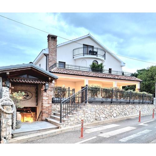 Bracera Inn