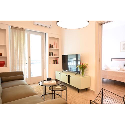 Brand new 3bedroom athenian flat in Koukaki