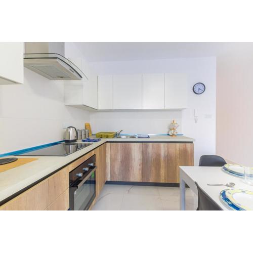 Brand New Apartment 3 Bdr 2 Bth H12