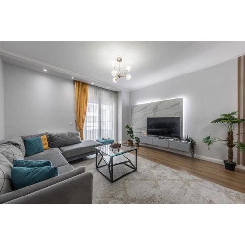 Brand New Apartment By The Port