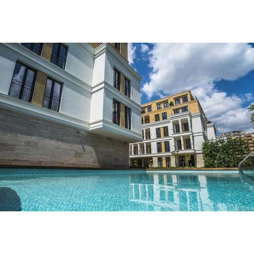 Brand new apartment with outdoor swimming pool