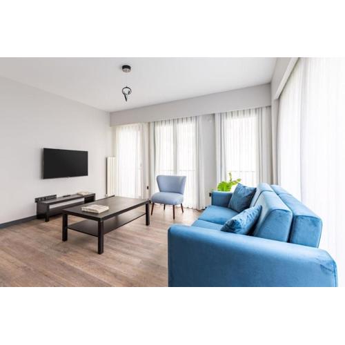 Brand New Duplex Wparking 2bd2bath Home #336