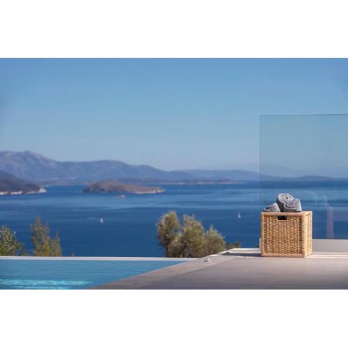 Brand new High-end villa Astro