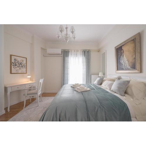 Brand New Luxury Apt Below Acropolis