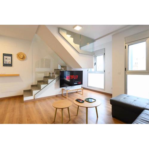 Brand new spacious duplex 100m from the beach