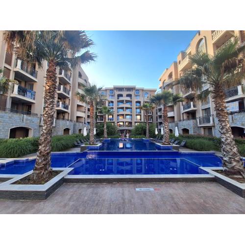 Brandnew 3 Room Apartment with Poolview in Cascadas Resort