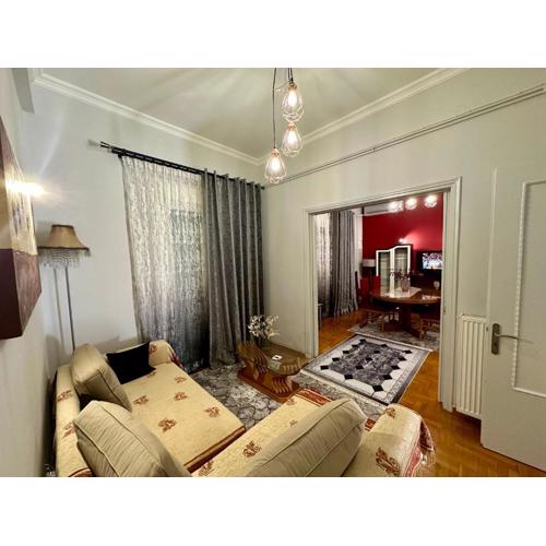 Bratis House Athens