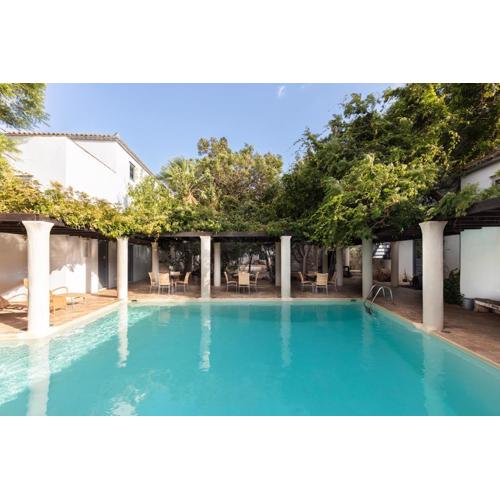 Bratsera Boutique Hotel