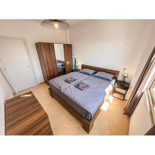 Breathtaking sea view apartment 687