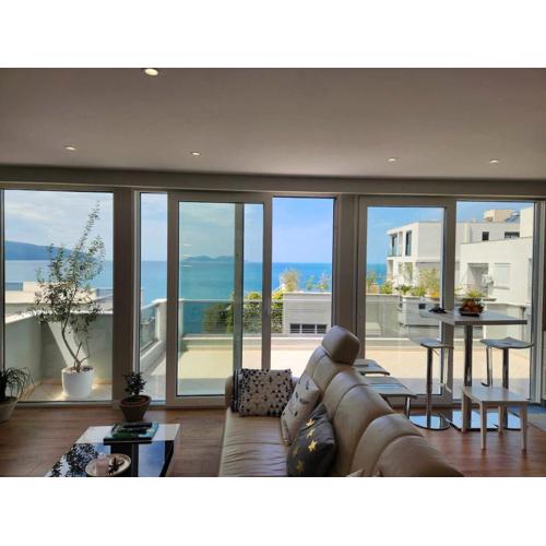 Breathtaking sea-view Penthouse