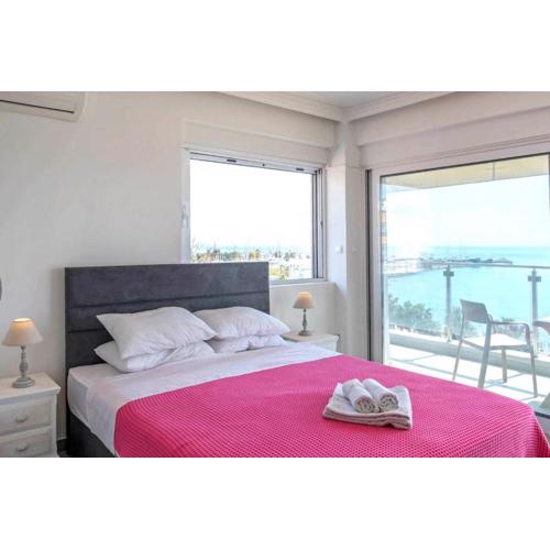 Breathtaking seaview studio in Athenian Riviera