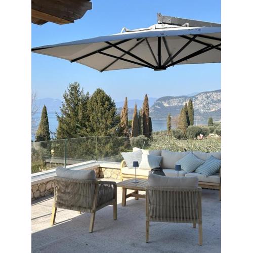 Breathtaking Villa in Bardolino Pool & Garden