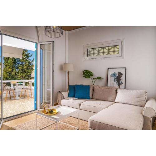 Breeze One Bedroom Apartment by BluPine