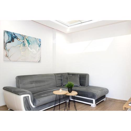 Bright 2-Bedroom Apartment Near Varna City Center by Flat Mаnаger