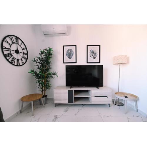 Bright 2 Bedroom flat in Sliema!