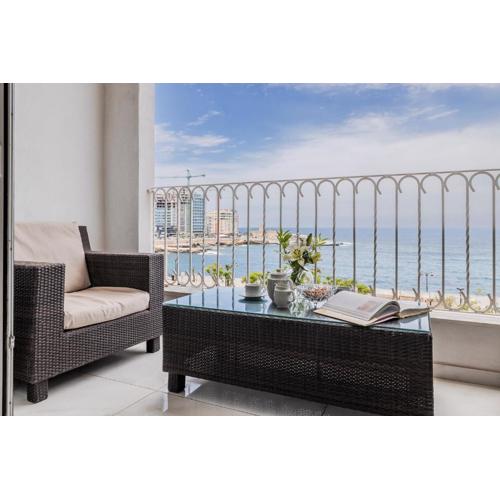 Bright 3BR with Sea Views in Central Sliema