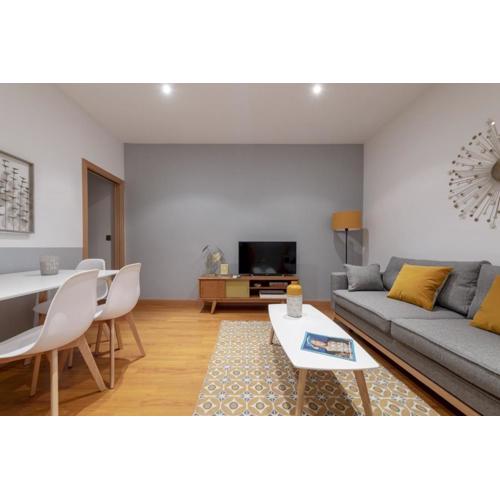 Bright and comfortable- 2 bedrooms 1 bathroom- Cruz - MintyStay- Sol