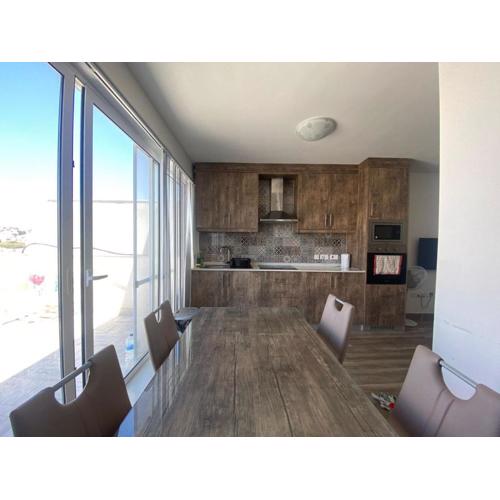 Bright and Convenient Penthouse in Central Malta