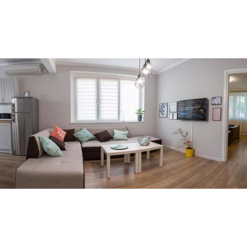 Bright and Cozy 2BD Flat in Plovdiv City Centre by Flat Mаnager