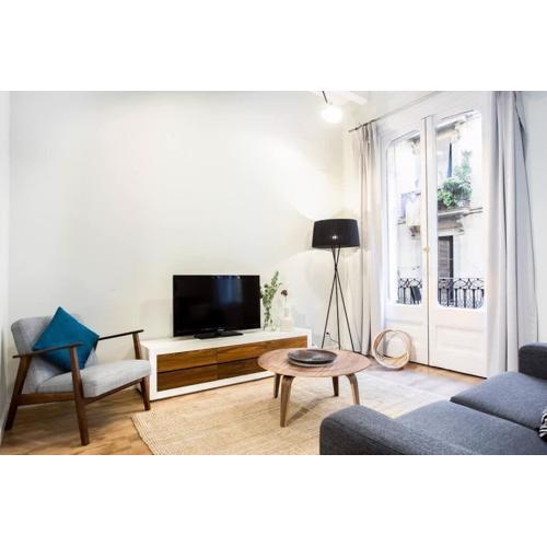 Bright and modern 4bedroom with terrace in Las Ramblas P2
