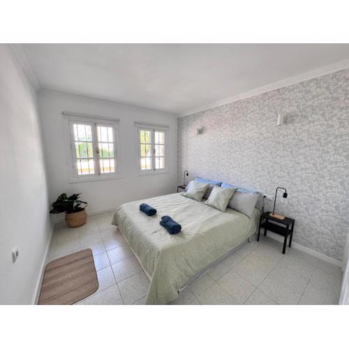 BRIGHT AND QUIET WINDSOR PARK APARTMENT