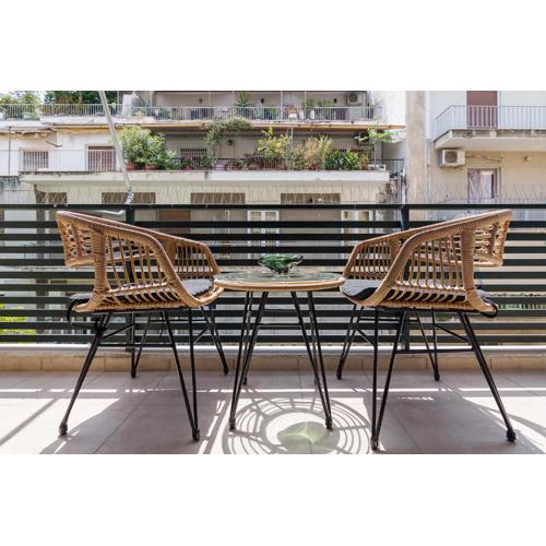 Bright and Spacious 2-bedrooms Apartment in Athens