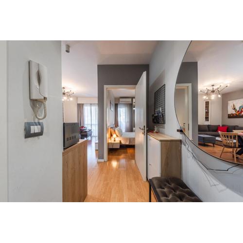 Bright and Spacious Apartment - New Boulevard View