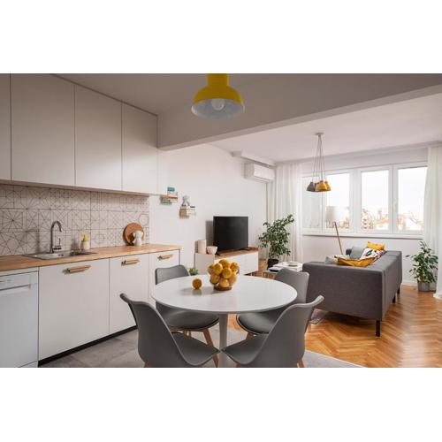 Bright and Stylish 2BD Flat in The City Centre by Flat Mаnager