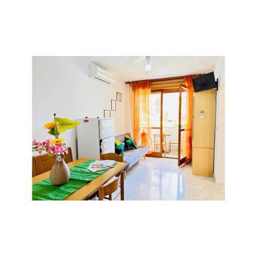 Bright apartment 150 meters from the beach - Beahost