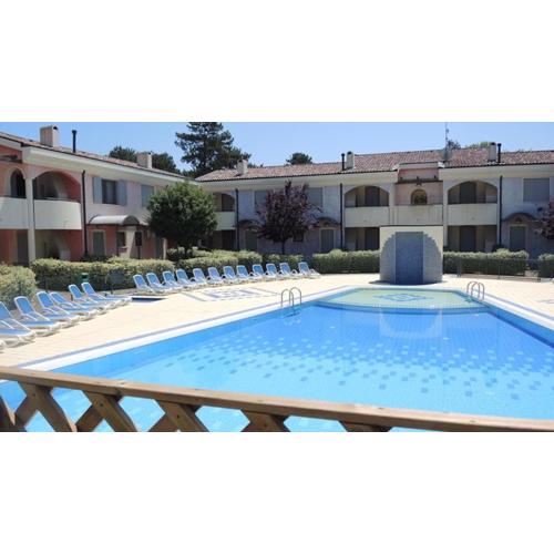 Bright apartment with swimming pool - Beahost