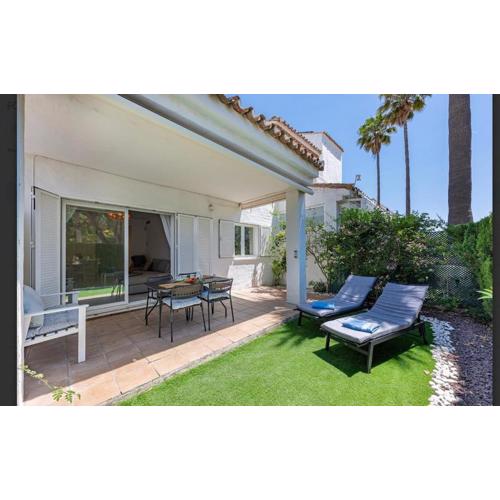 Bright Chalet with Swimming Pool and Close to Sea