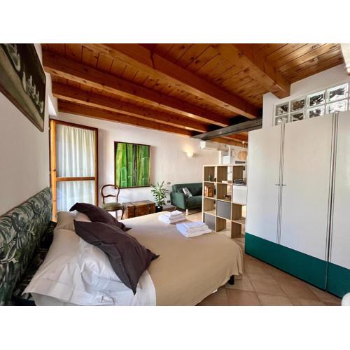 Bright, Cozy apartment in the heart of Verona
