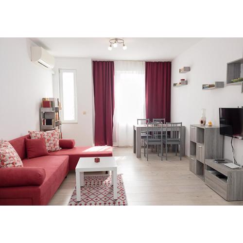 Bright & Elegant 1-BR Flat Near the City Center by Flat Mаnager