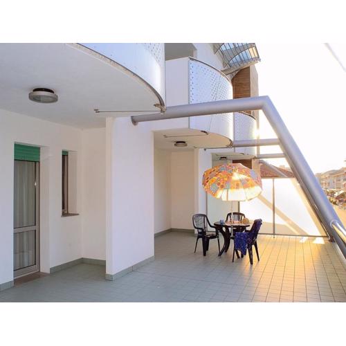 Bright flat near the beach - Beahost