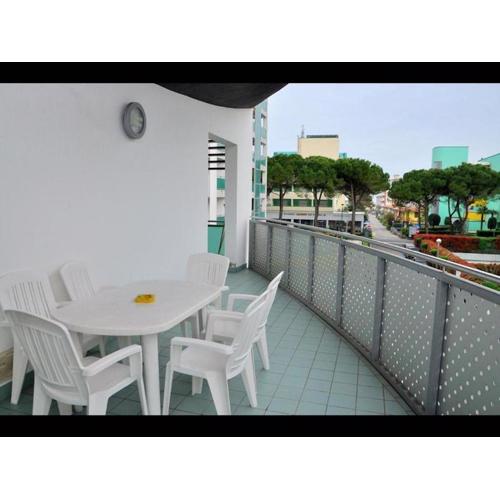 Bright flat next to the beach in Bibione - Beahost