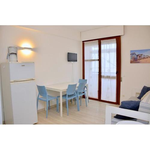 Bright flat overlooking the sea - Beahost