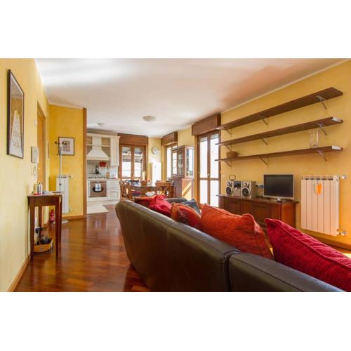 Bright house with 2 bedrooms & a unique terrace