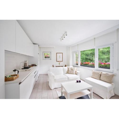 Bright Modern New 1bed1bath Hidden Gem Bebek! #78