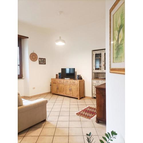 Bright Port View Apartment- Free Parking