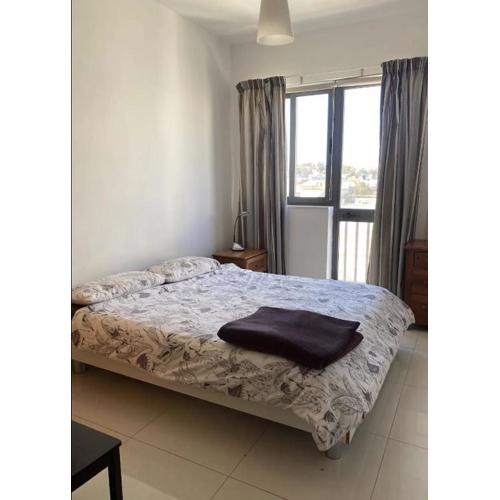 Bright Room Shared Bath Balcony For Woman Only