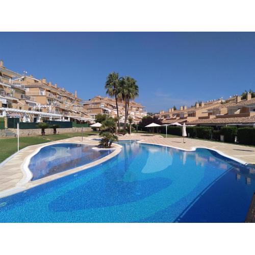 Bright spacious 2 BDR Apt, near Arenal beach Javea , + FREE parking