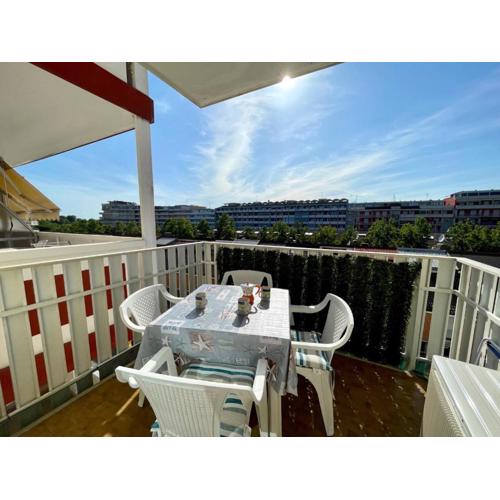 Bright studio with stunning terrace