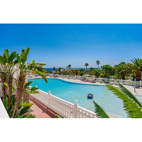 Brilliant Veril del Duque with Heated Pool