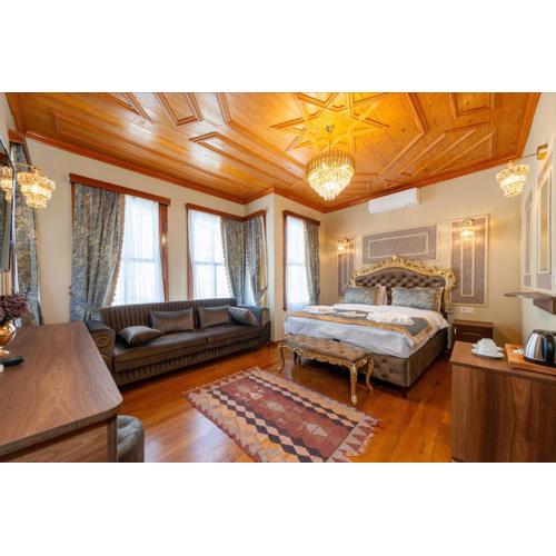 Brown Mansion Oldcity